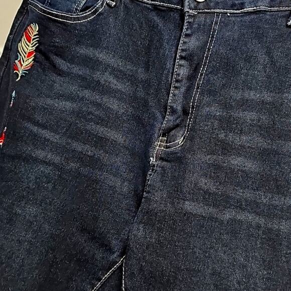 AprPith Womens High Waisted Bell Bottom Embroidered Feathers Jeans Size XXL - Picture 3 of 9